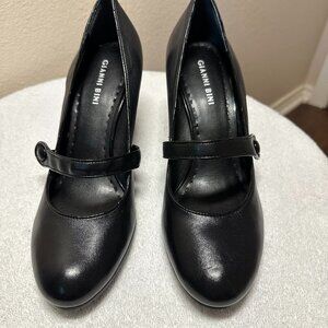 Gianni Bini black leather heels Size 10